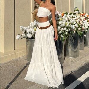 Chic White Maxi Skirt
